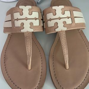 Tory Burch Leigh Flat Flip Flops LightMakeup